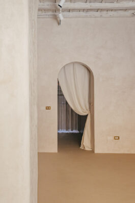 banchi vecchi interno del locale