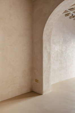 banchi vecchi interno del locale